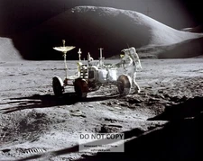APOLLO 15 ASTRONAUT JAMES IRWIN ON THE LUNAR SURFACE - 8X10 NASA PHOTO (AA-196)