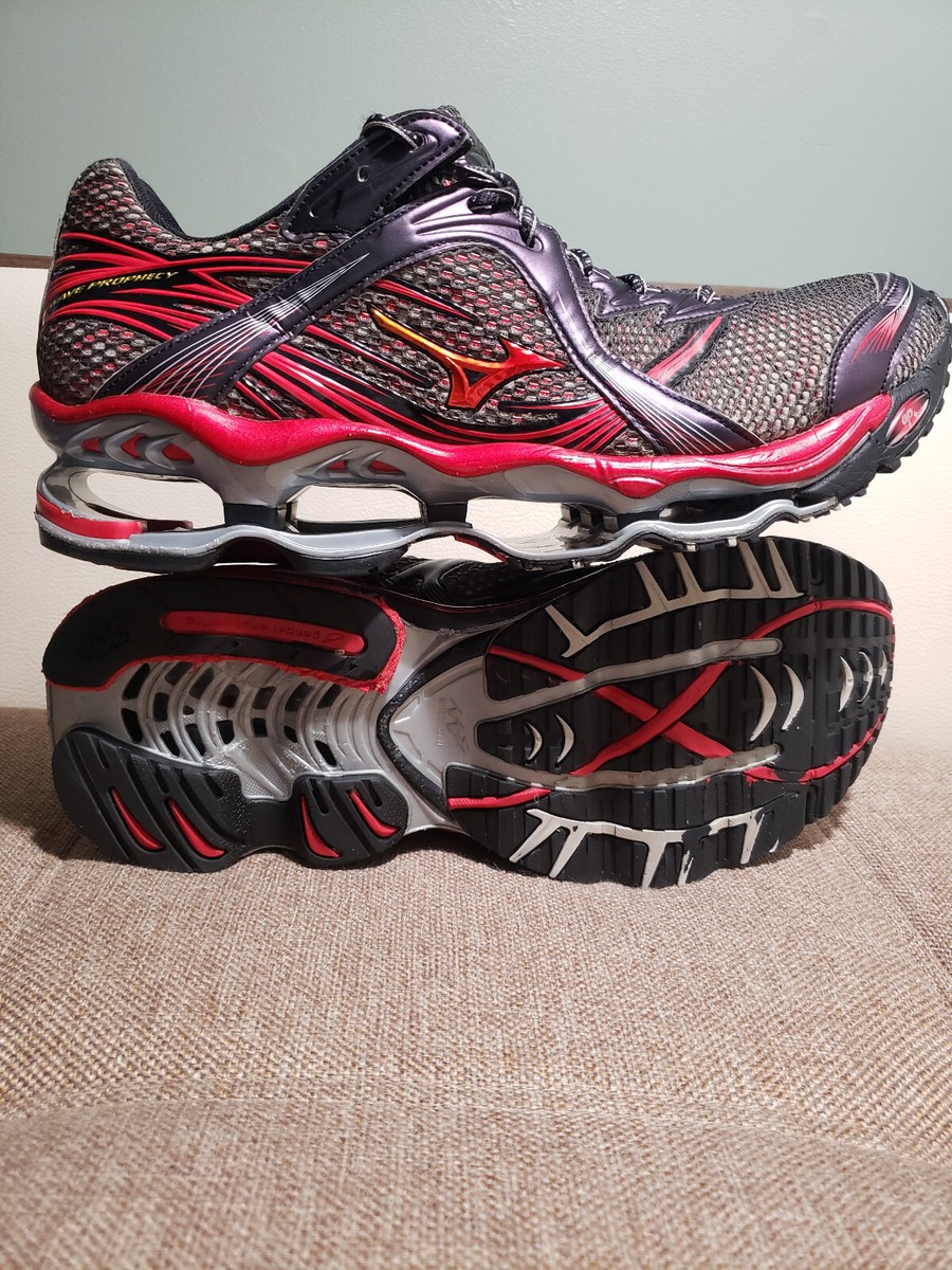 最終価格Mizuno Wave Prophecy 28cm Mizuno Wave Prophecy 13 S Black Gold Men Road Running
