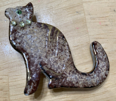 Cat Pin Brooch Handmade Jewelry Rhinestone Collar Brown Tabby Green Eyes