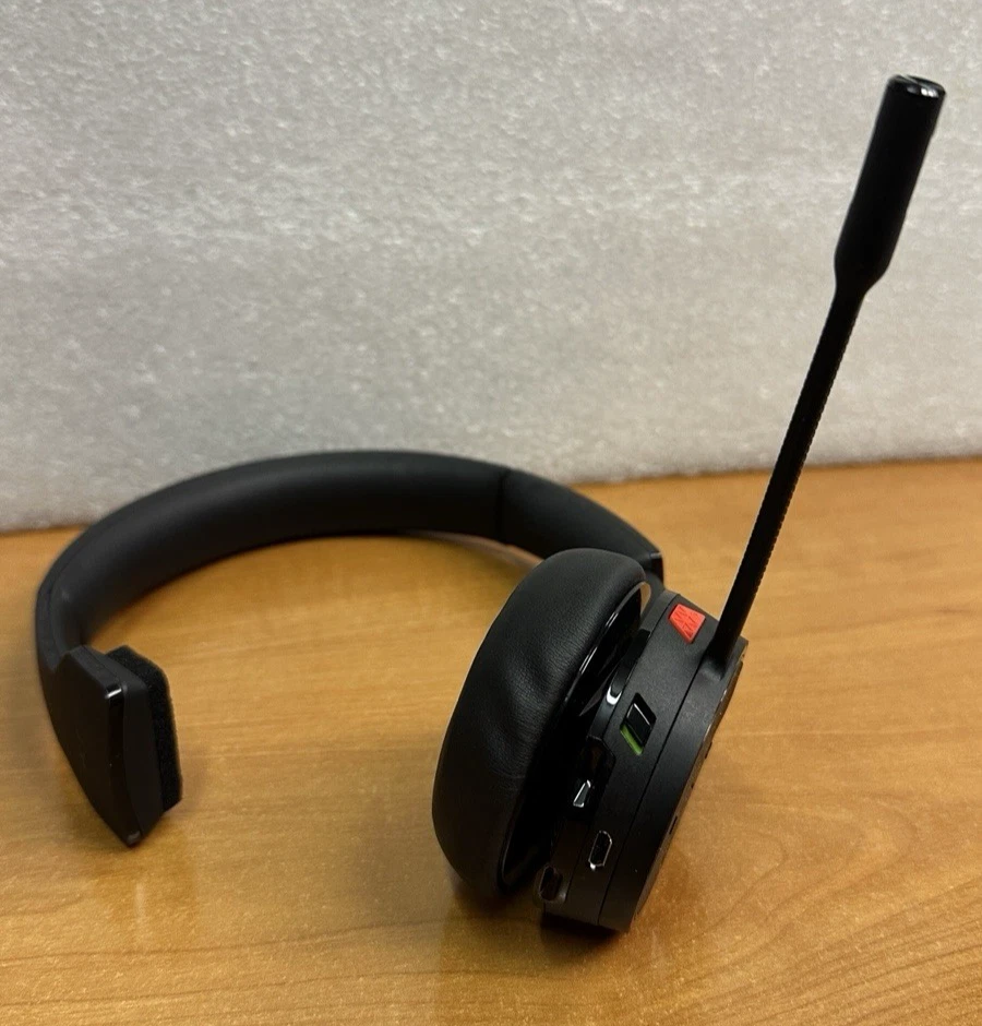 Plantronics Voyager 4210 USB-A Wireless Headset 211317-101 - Image 4 of 4