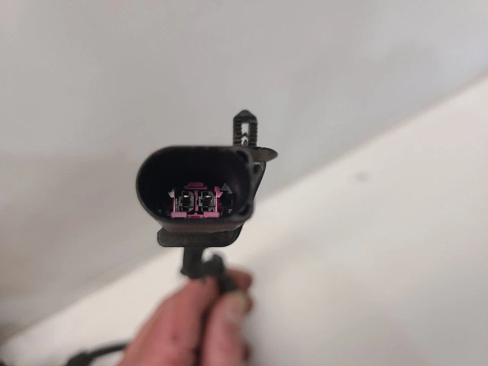 Volkswagen Beetle 2004 convertible capó delantero pestillo Foto 3 de 4