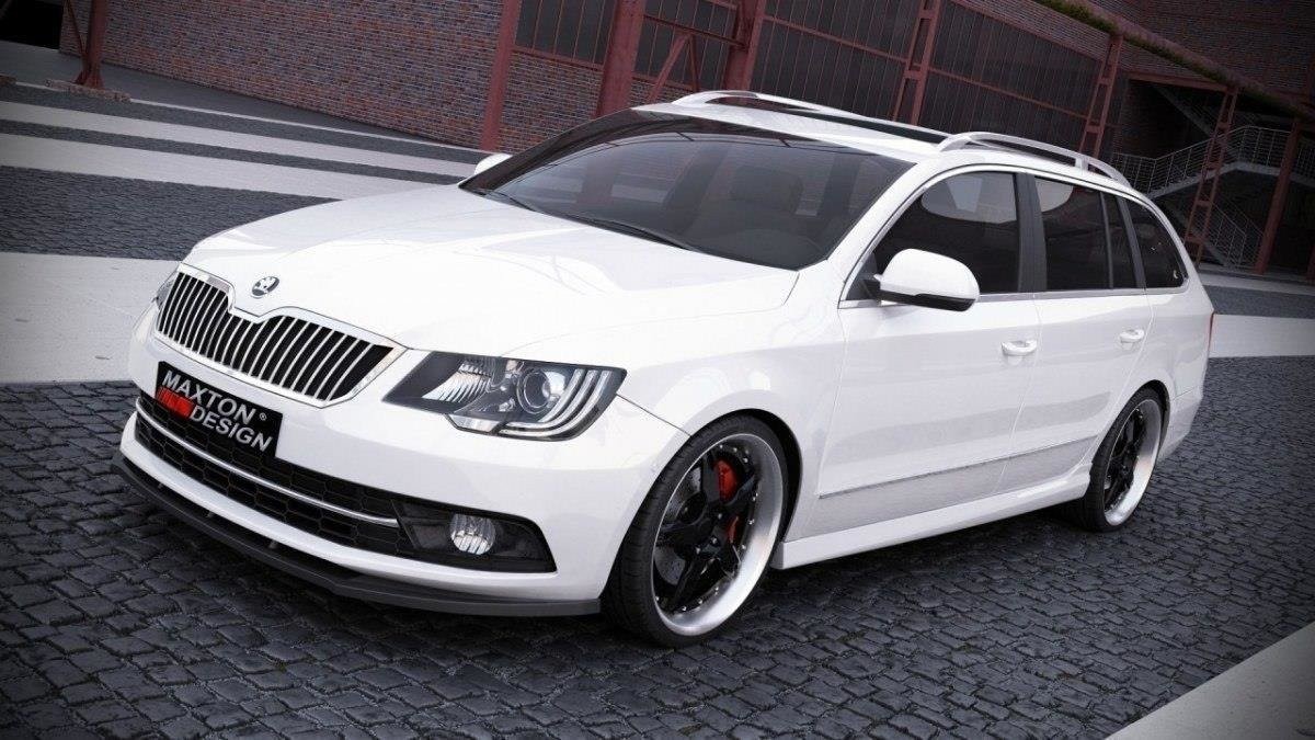 Bas de caisse Maxton pour Skoda Superb Mk2 en ABS noir