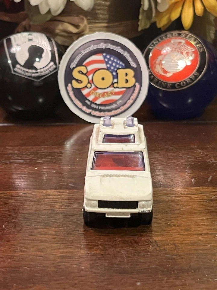 CORGI JUNIORS Land Rover Police SUV 4x4 Blanco Diecast USADO EXCELENTE ESTADO Foto 3 de 4