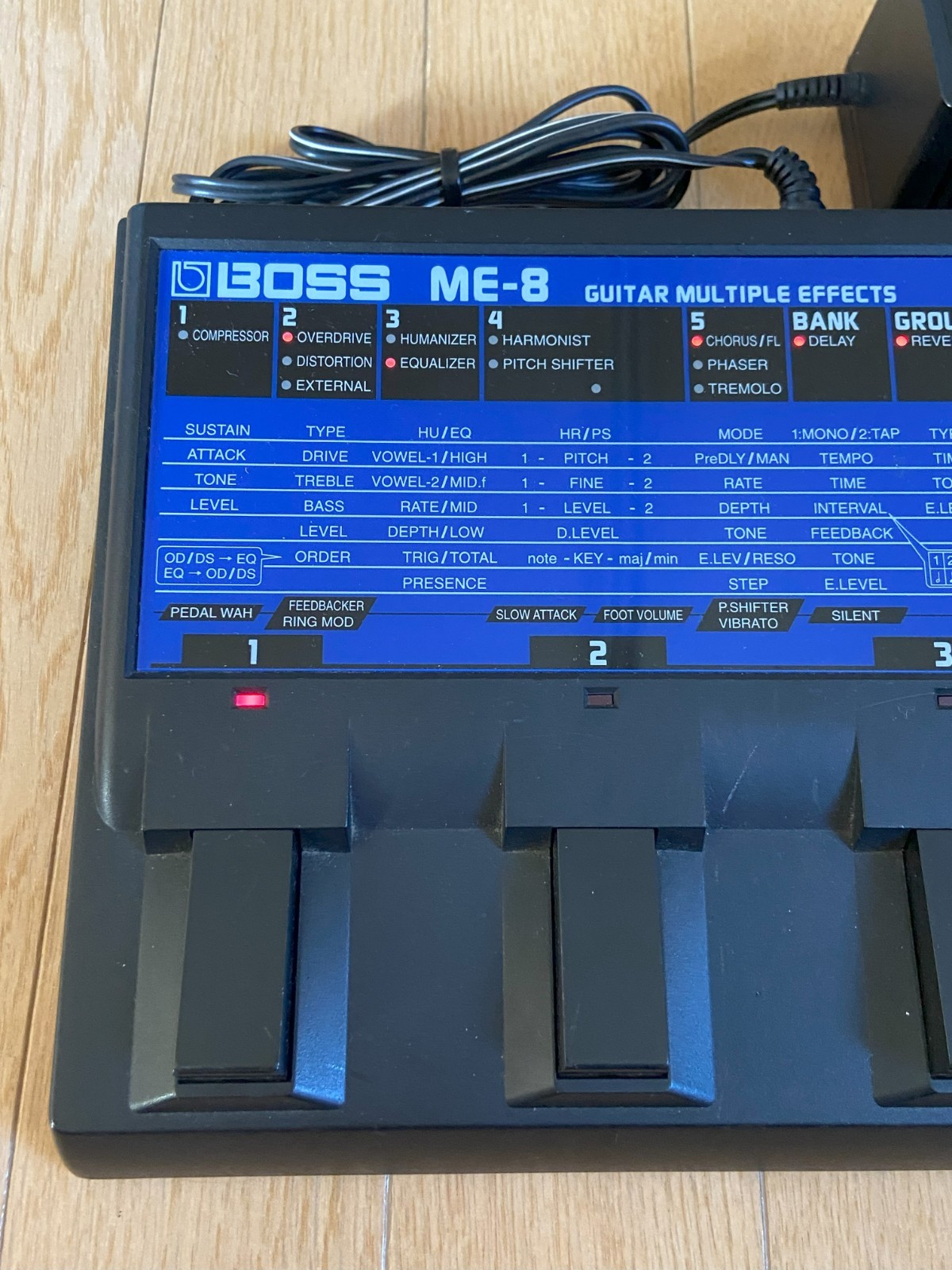 Boss ME-8 Guitar Multi-Effects Pedal  Adapter Included  Used free shipping