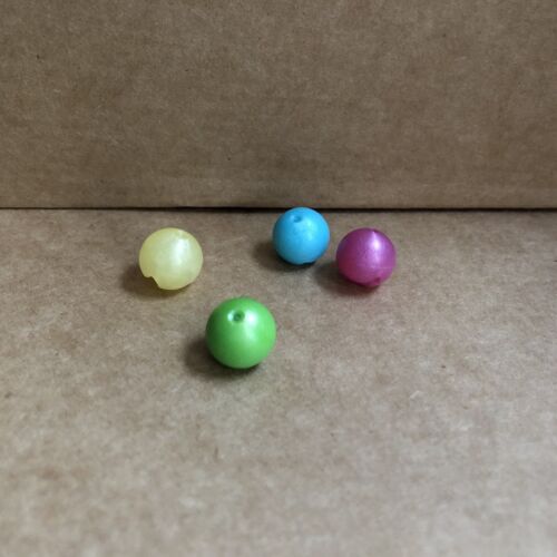 Playmobil 4 X Colourful Toy Balls, Sports City School Dog Dolls House Spares 40 - Picture 1 of 2