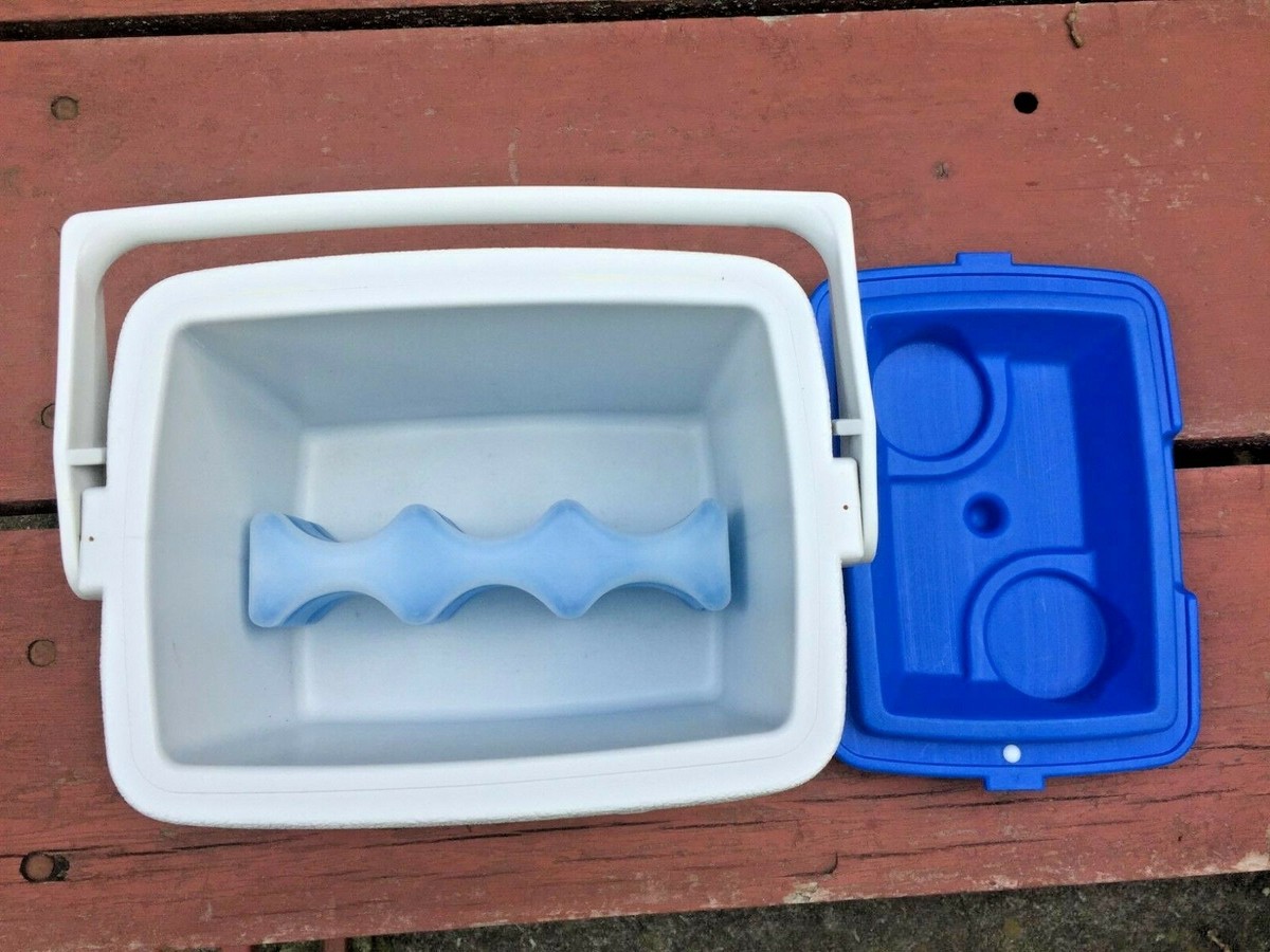VINTAGE COLEMAN PERSONAL 8 COOLER 5272 WHITE/BLUE CUP HOLDER LID 7