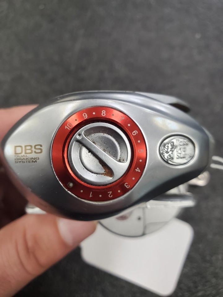 BASS PRO SHOPS XPS JPT10SHHLA JOHNNY MORRIS PLATINUM SIGNATURE REEL