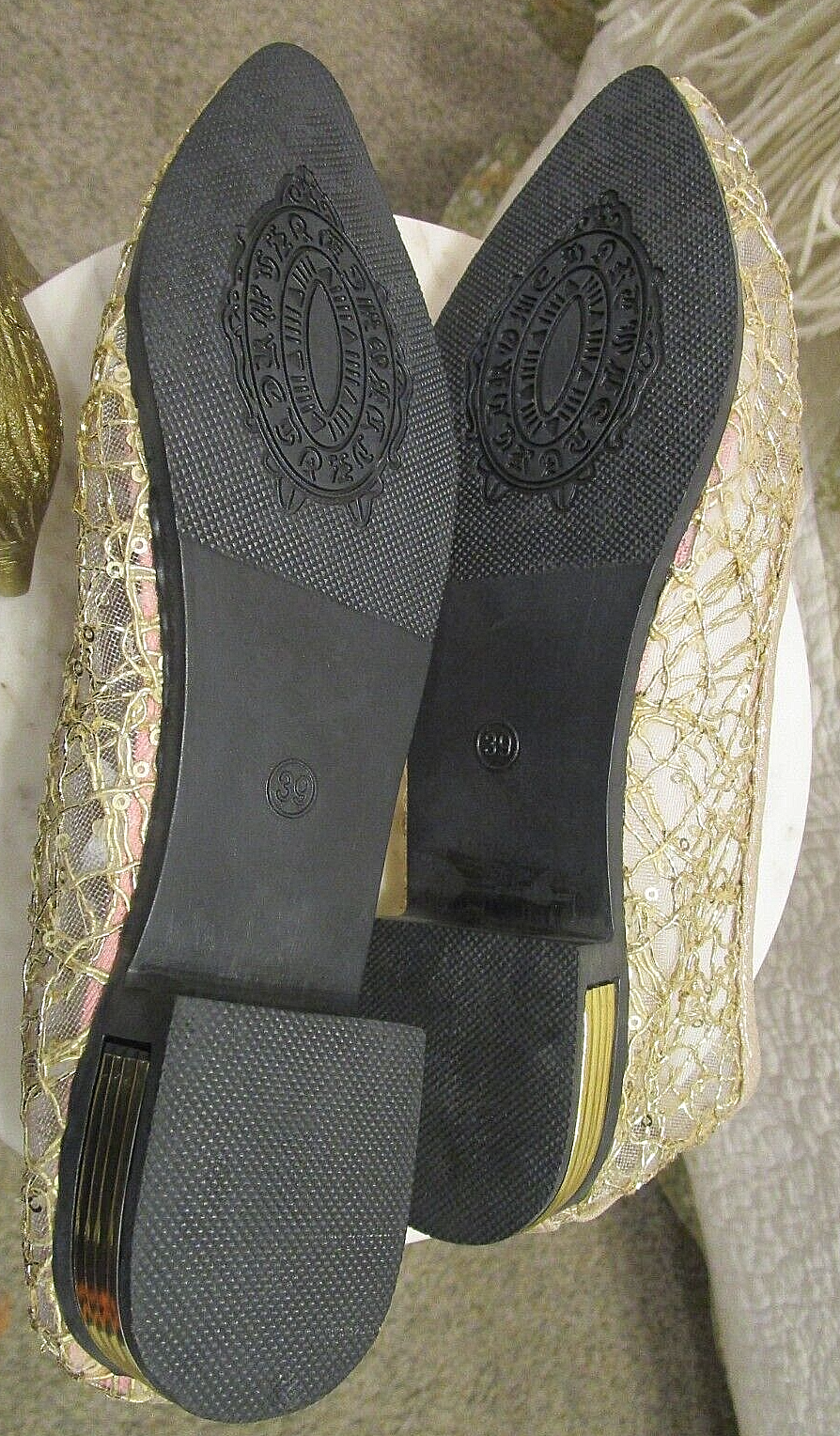 PANTOFOLA D’ORO Abbigliamento: Pantofole in rete di cristalli glitter oro taglia 8