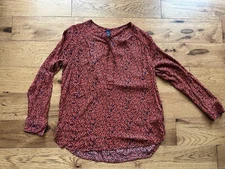Women’s GAP Navy And Red Cherry Henley Shirt Size XS