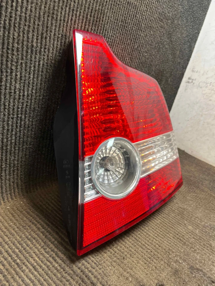 Fits 2004-2007 Volvo 40 Series Right Taillight Assembly OEM:306983479 Foto 2 de 4