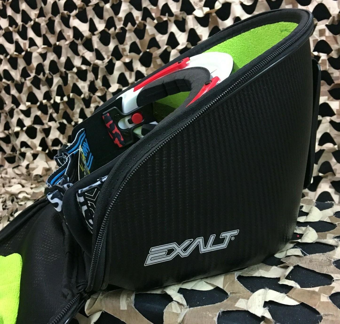 NEW Exalt V3 Universal Carbon Goggle Case - Black