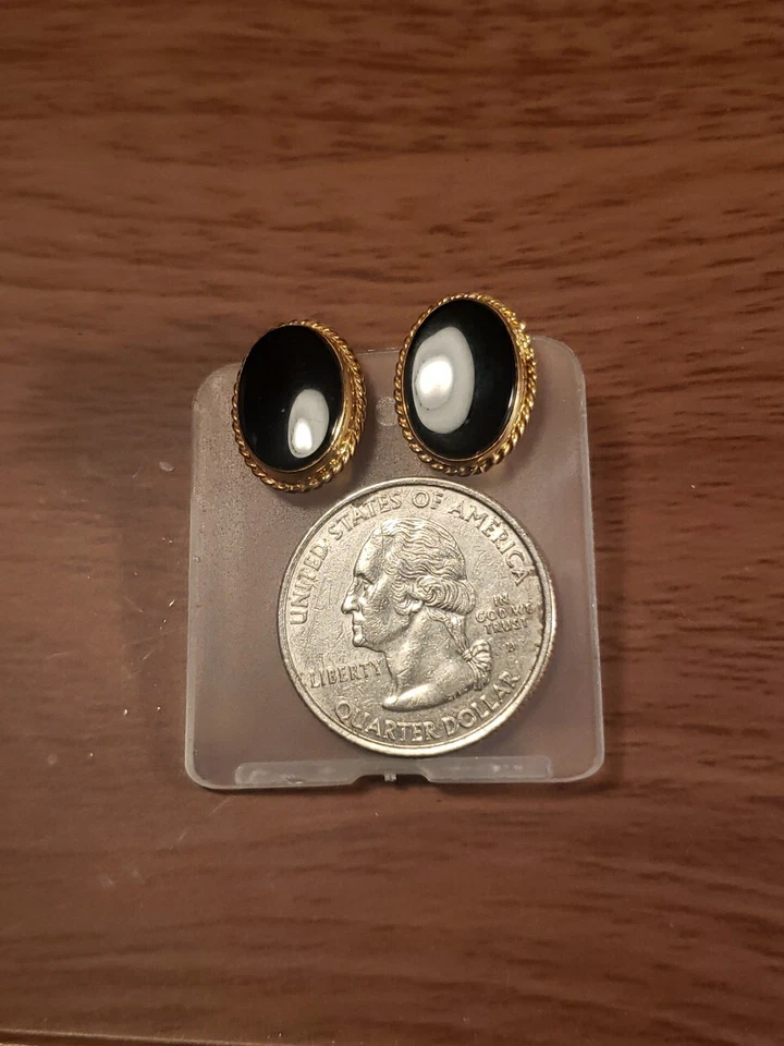 Vintage Black Onyx  1/20 14kt Gold Filled Earrings Signed CARLA - Image 2 of 4
