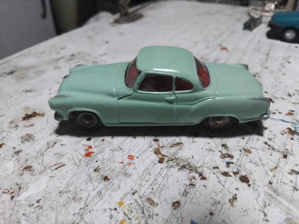 Dinky Toys France N.549 1:43 Borgward Isabella  - Immagine 3 di 4