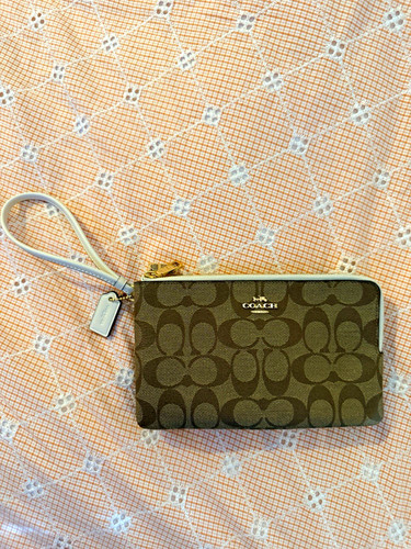 Coach Signature Logo Double Zip Wristlet Clutch Khaki/Chalk Gold Hardware