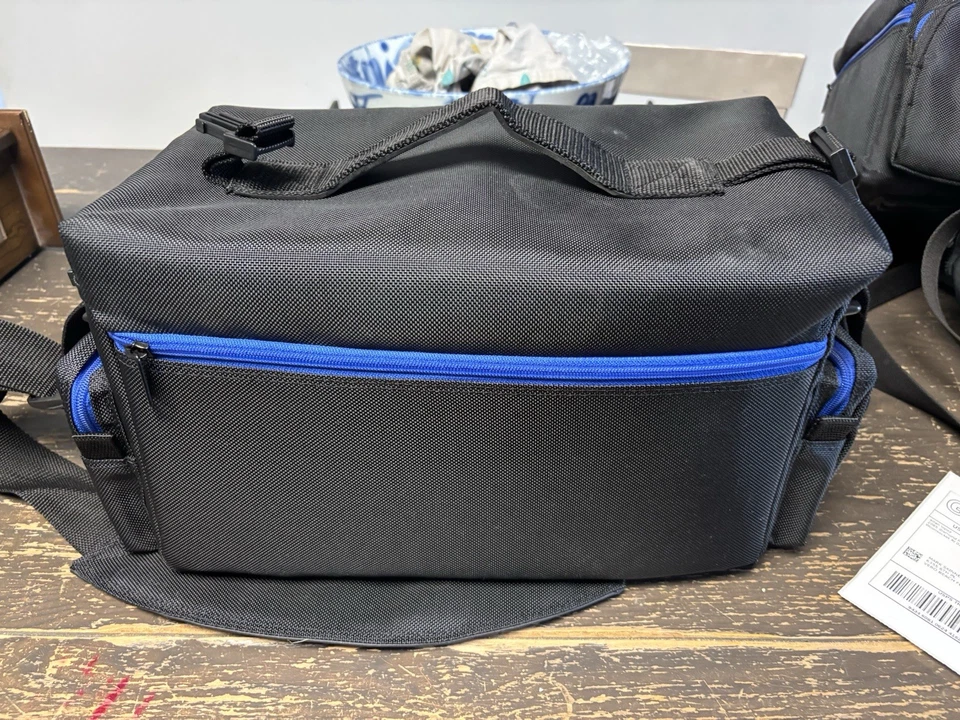  A pair of SEARING Carring Case / SLR for DSLR-SLR Cameras and Accessories. - Image 3 of 4