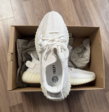 YEEZY Boost Men’s White Low Top Lace-Up Trainers UK 9 New with Box