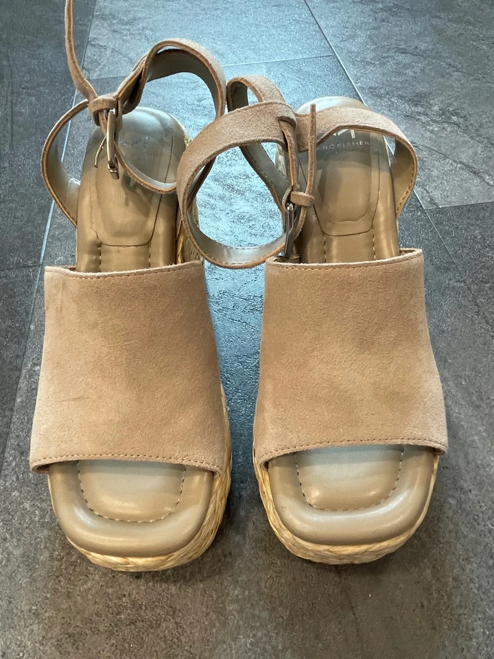 Marc Fisher Women's Nelly Sandal (6.5) - Image 2 of 4