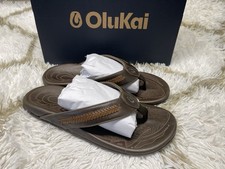 NIB OluKai Men's Size 11 Mea Ola Mano Leather Beach Sandals -Mustang/Tan