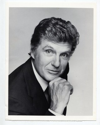 Most Wanted-Robert Stack-7x9-B&W-Still-VG
