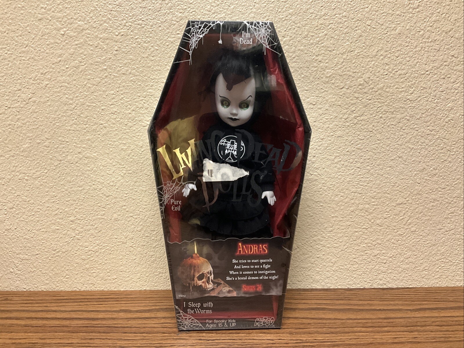 【新品未開封】メズコ リビングデッドドールズ Agrat Bat Mahlat メズコ リビングデッドドールズ シリーズ24 Andras Living Dead Dolls