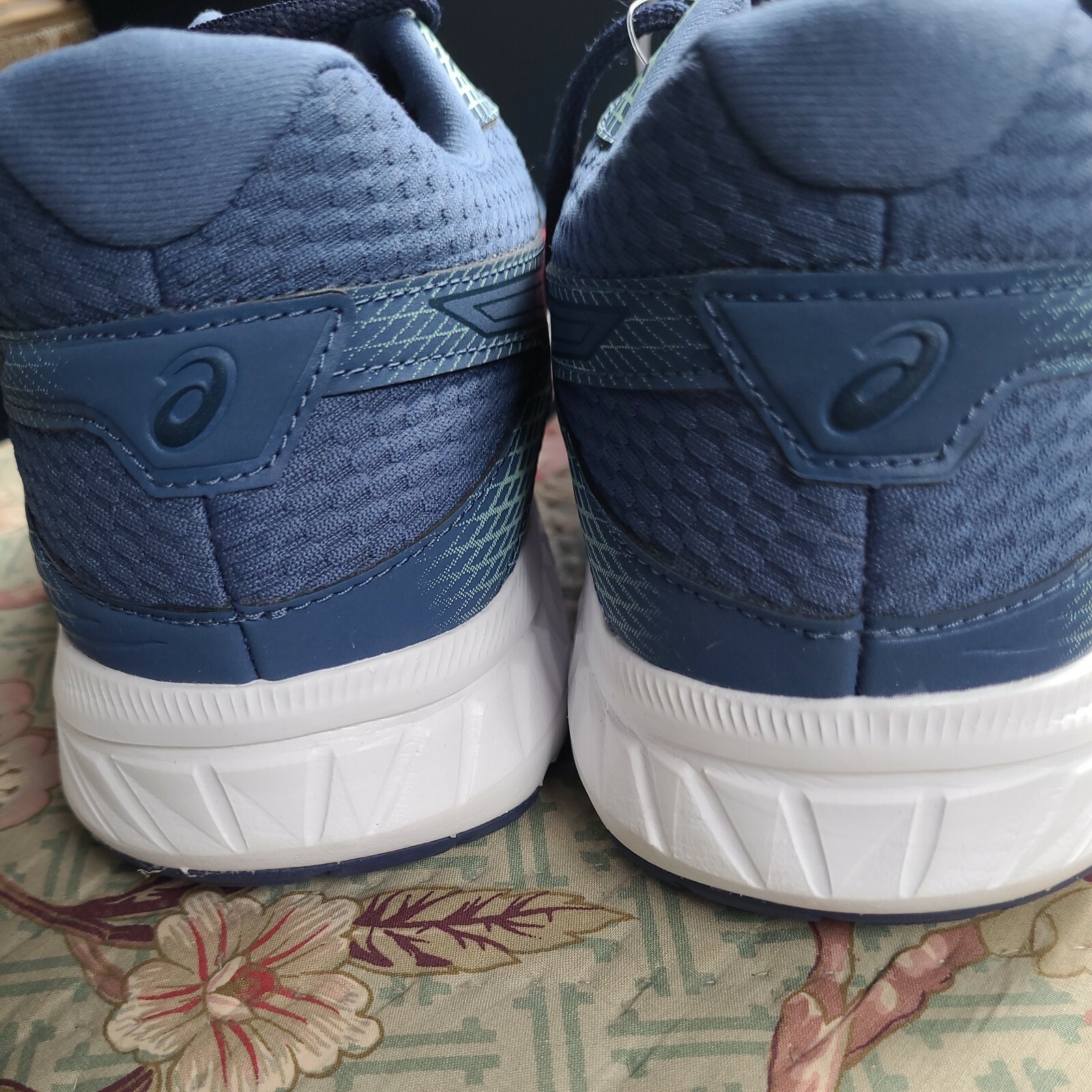 Size 11 - ASICS GEL-Contend 6 Wide Pink Glo - image 3