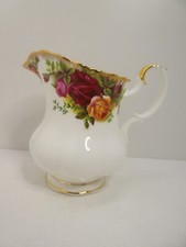 ROYAL ALBERT OLD COUNTRY ROSES CERAMIC PORCELAIN BONE CHINA JUG CREAMER