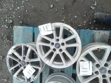 Used Wheel fits: 2017 Ford Focus 16x7 alloy 10 spoke painted silver Grade B