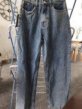 BNWT Pretty Little Thing Size 10 Bum Ripped Baggy Boyfriend Jeans