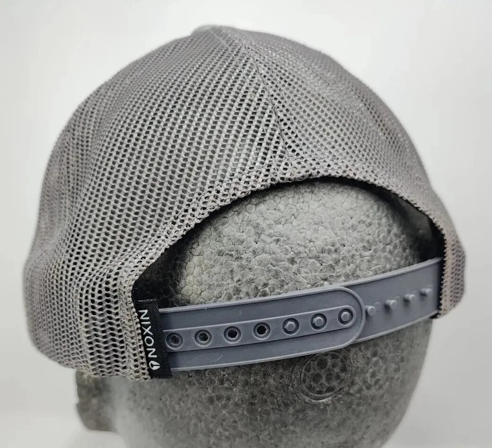 Sombrero para hombre Nixon ajustable surf skate Hawaii gris blanco bordado logotipo OSFM Foto 3 de 4