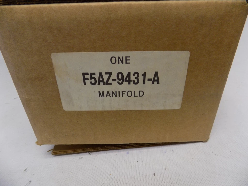 Nuevo colector de escape izquierdo Ford Crown Victoria Town Car 1995-2002 OEM 4,6 L Foto 3 de 3