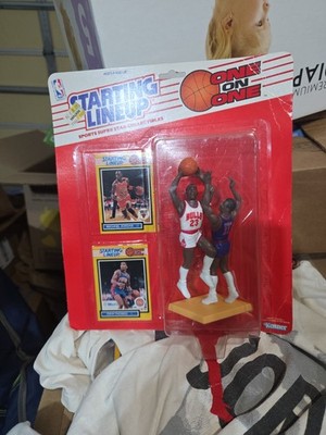 1989 Kenner Starting Lineup One on One Michael Jordan/Isiah Thomas with Case