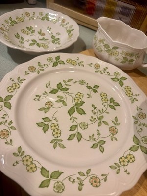 Petite Flora Ironstone Dinnerware Set With Gravy Boat And Platter