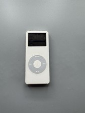 Apple iPod nano 1st Generation White 2GB A1137 MA004LL/A MP3 Player - Tested