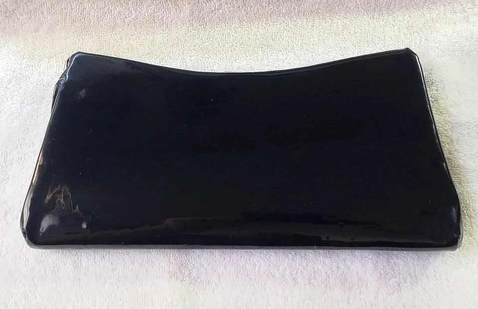 Vintage 1960's Retro Clamshell Hinged Black PVC, Vinyl Purse with Metal Clasp - Image 2 of 4