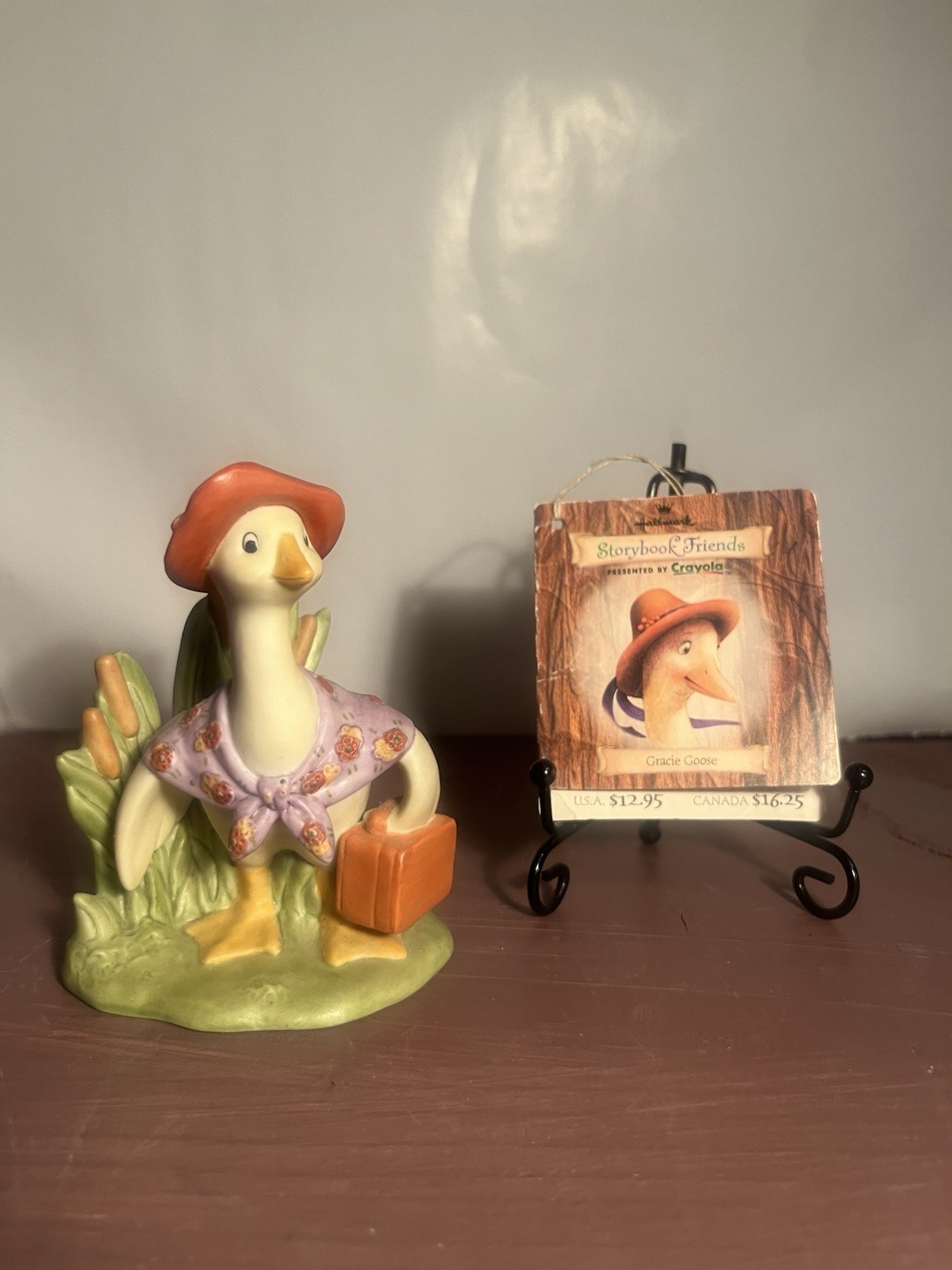 Hallmark Storybook Friends Collection Gracie Goose Porcelain Figurine 1998 NOB