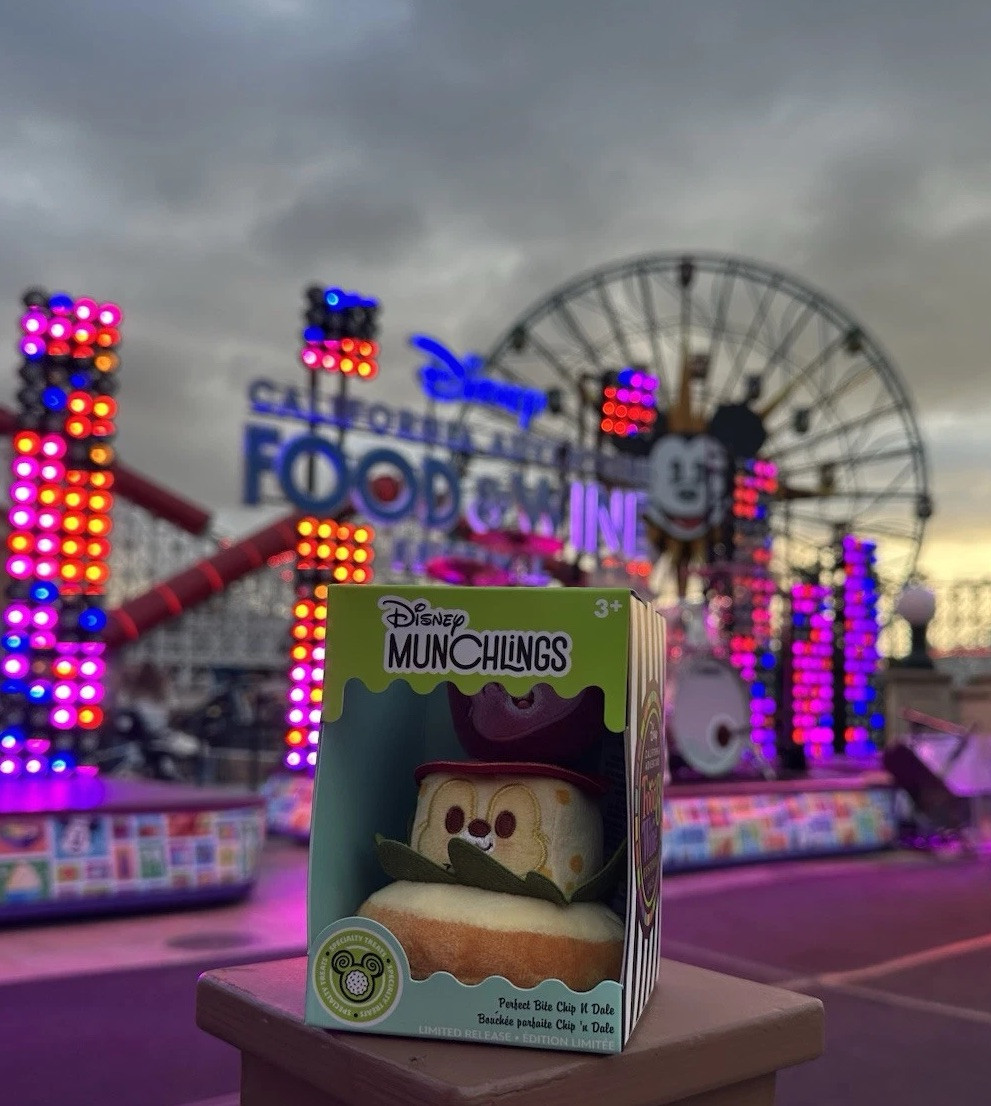 Disney - みかん　 Disney Munchlings Chip And Dale Perfect Bite DCA Exclusive