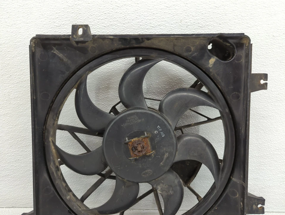 Conjunto de motor ventilador de refrigeración radiador eléctrico Hyundai Accent 1995-1999 G0UEL Foto 2 de 4