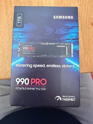 Samsung 990 PRO 1TB M.2 NVMe Interne SSD - Schwarz (MZ-V9P1T0BW)