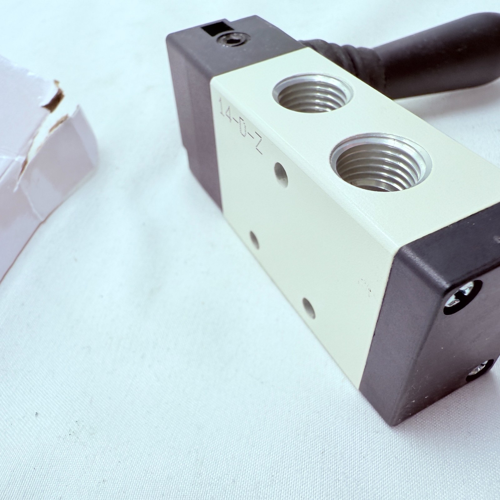 AirTAC 4HA210-08 5/2 Way 1/4" PT Hand Pull Lever Pneumatic Air Valve Control