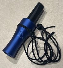 CROW CALL WITH AUTHENTIC CROW SOUND BRAND NEW WITH TIED STRING FOR WEARING