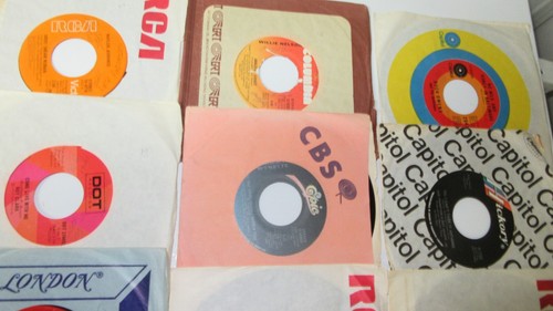Country Music 45's Lot / Owens, Clark, Nelson, Wynette, Bare, Thompson + More - Picture 16 of 19