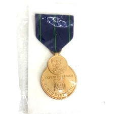 Navy Expert Pistol Shot Medal Government Issue Original Strike United States NOS