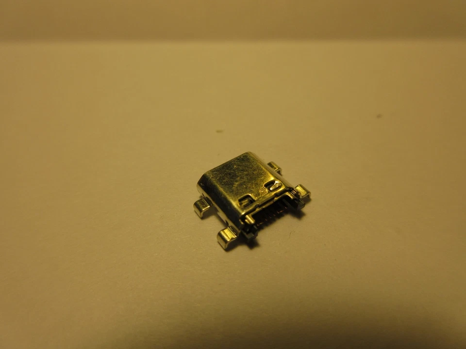 Cargador de puerto de carga micro USB para Samsung Galaxy J7 2017 SM-J727 Foto 2 de 4