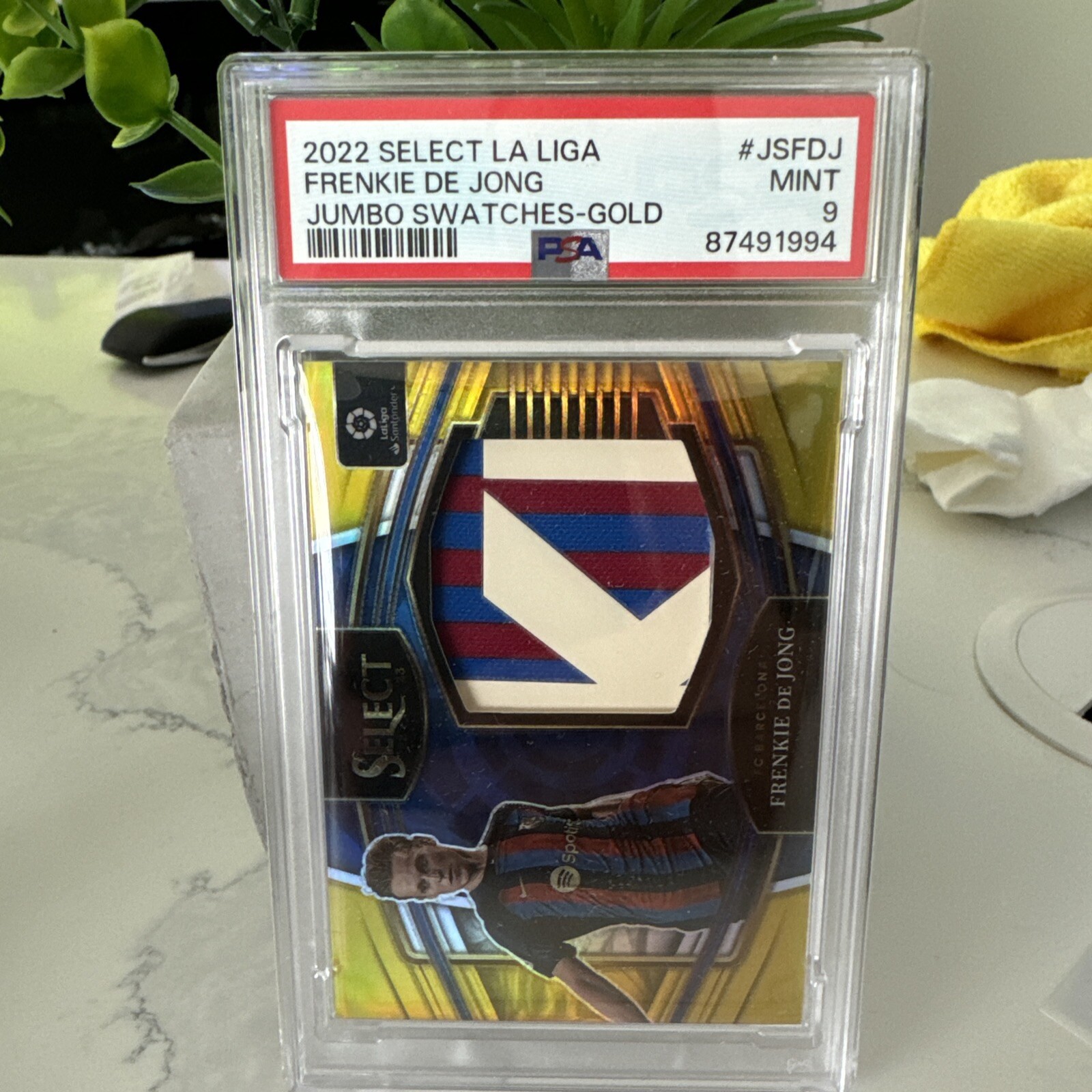 2022 PANINI SELECT LA LIGA FRENKIE DE JONG JUMBO SWATCH GOLD /10 MINT PSA 9