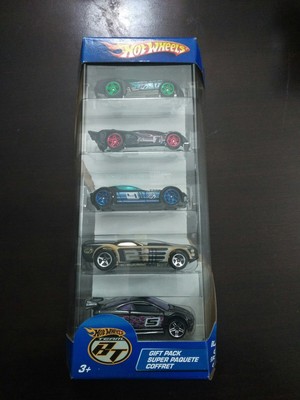 beautiful black tops