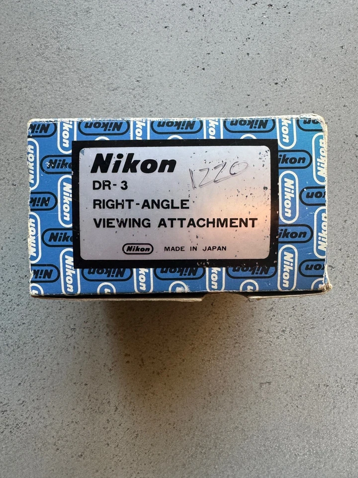 Nikon DR-3 Right Angle Viewfinder Attachment for Nikon Film SLR New In Box - Image 2 of 4