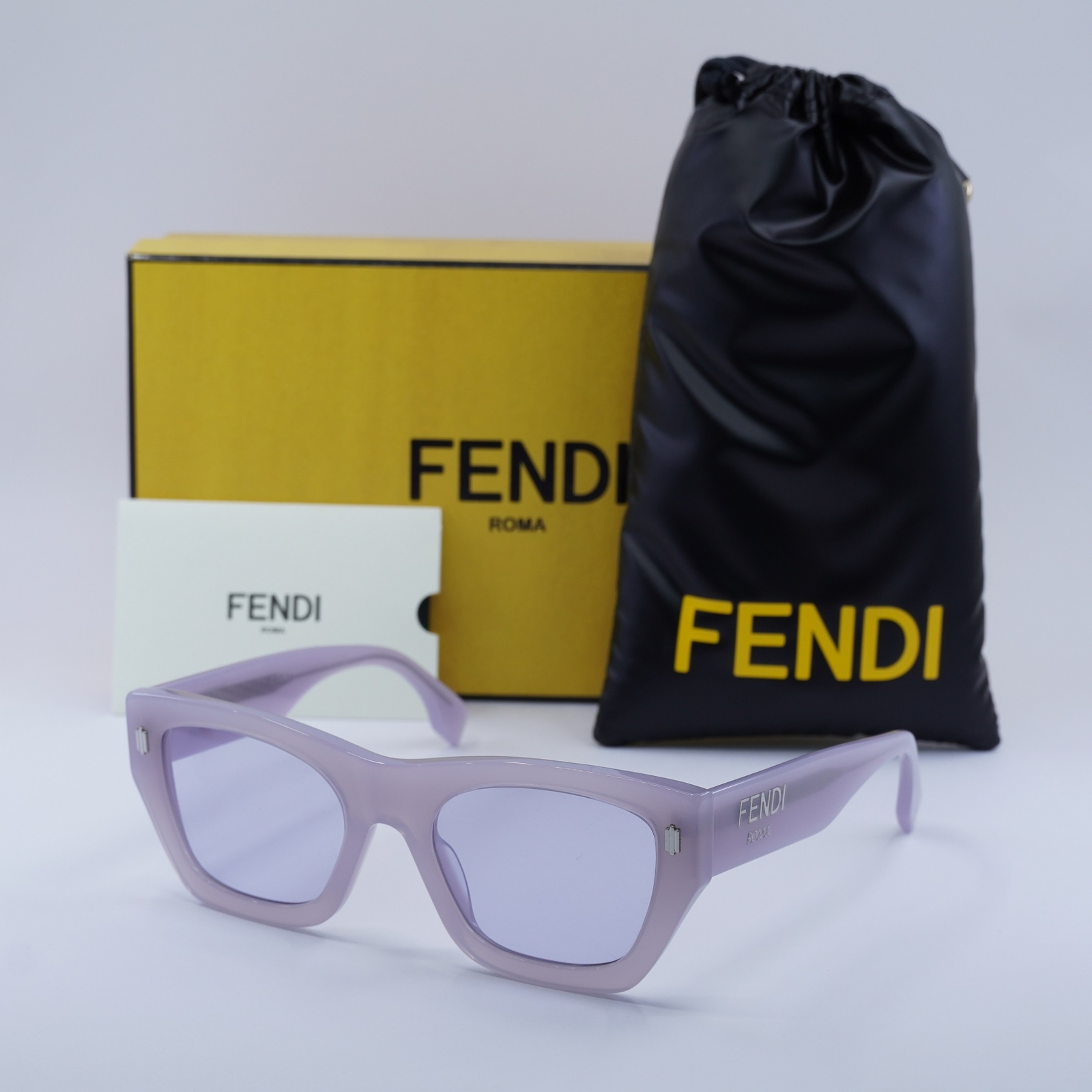 Fendi FE40100I 81Y Shiny Lilac/Lilac 53-20-145 Sunglasses New Authentic