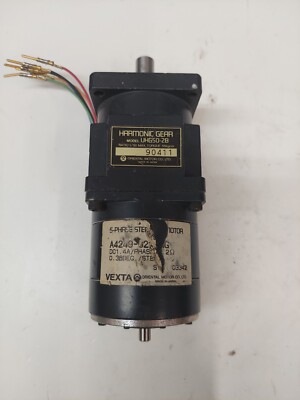 A4249-9215HG VEXTA ORIENTAL HARMONIC GEAR 5-PHASE STEPPING MOTOR  DC 1.4A M6 1