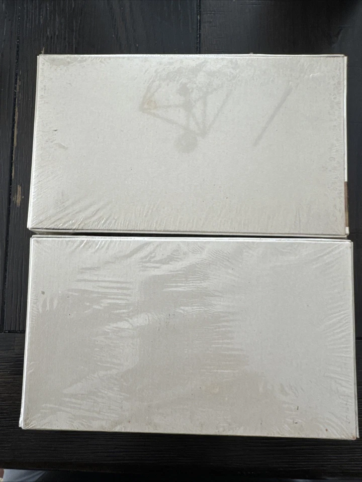 The House Of Miniatures 套件编号 40041 & 41220 转角橱柜约 1730 - 1750 — 第 2/2 张图片