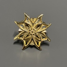Vintage Scarf Ring Gold Tone Starburst Holder Textured Flower Openwork Accessory